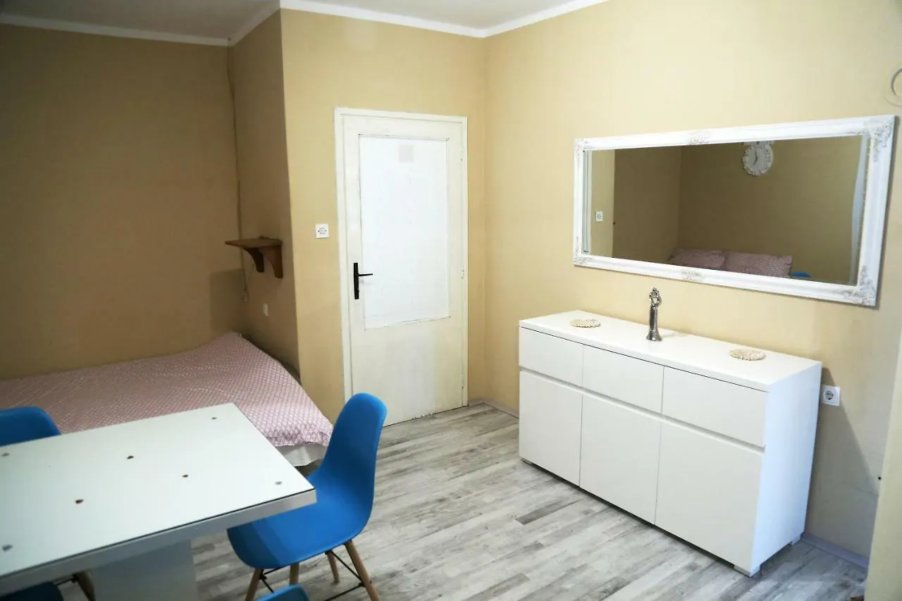 Apartment 51 Gornji Karin 0*,